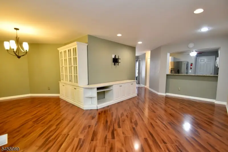 7 Pine Hollow Ct, Oak Ridge, NJ 07438 - #3