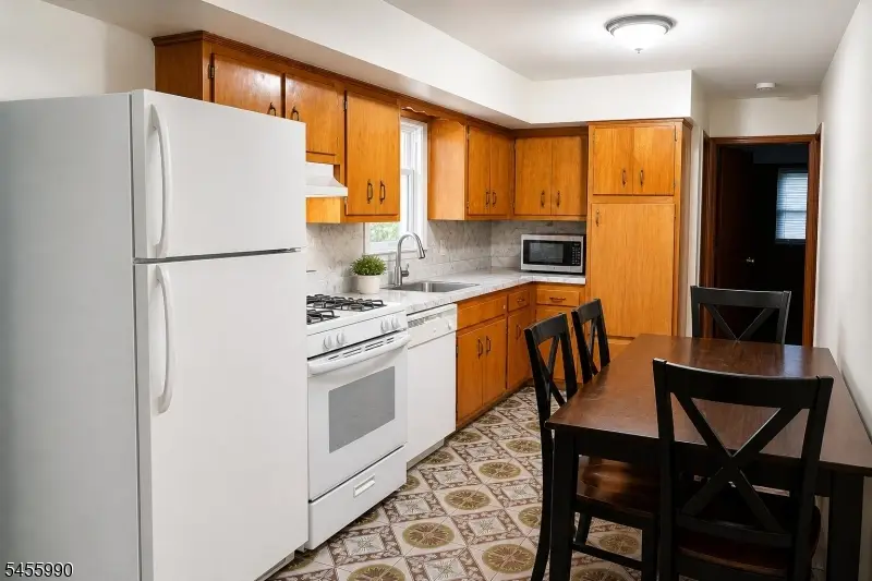 114 Cross St, East Newark, NJ 07029 - #3