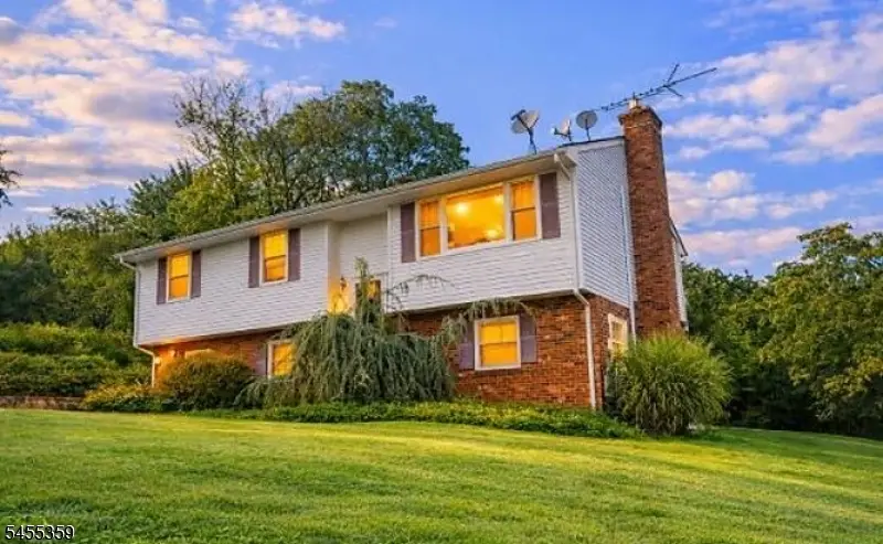 12 Studer Rd, Annandale, NJ 08809 - #1