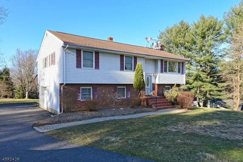 12 Studer Rd, Annandale, NJ 08809 - #2
