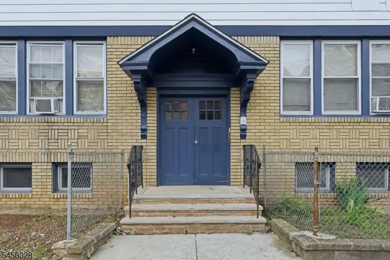 66 Halstead St, Newark, NJ 07106 - #1