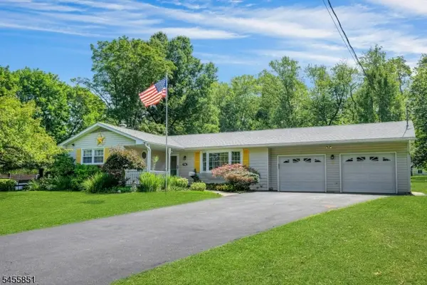 6 Jackson Valley Rd, Washington Twp., NJ 07882