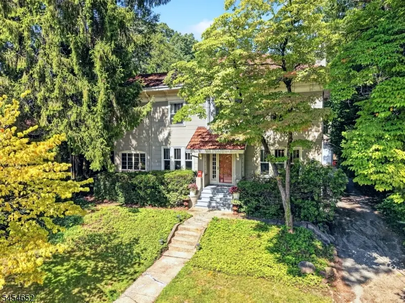 115 Maplewood Ave, Maplewood, NJ 07040 - #1