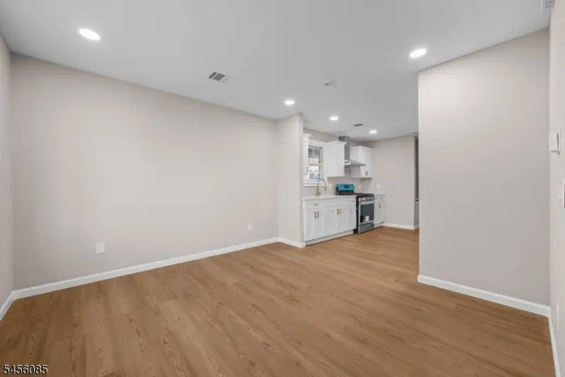 26 Major St, Clifton, NJ 07013 - #3
