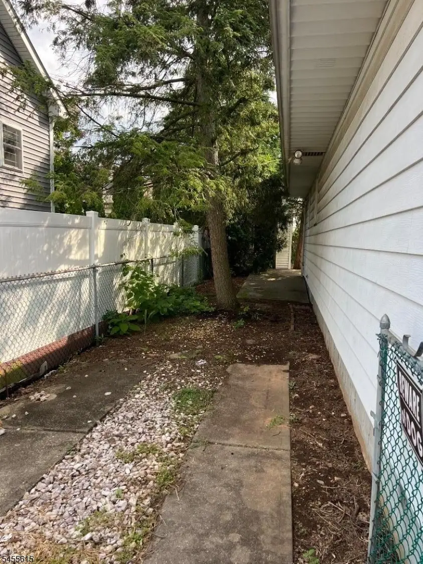 301 New York Ave, Clark, NJ 07066 - #3