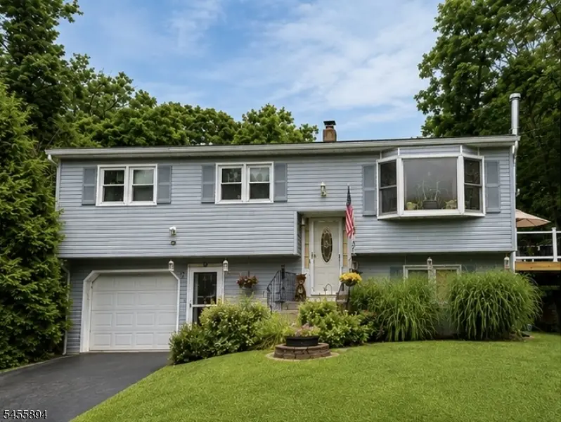 57 Belton St, Byram Center, NJ 07874 - #1