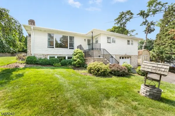 20 Edgemere Ave, Mount Arlington Boro, NJ 07856