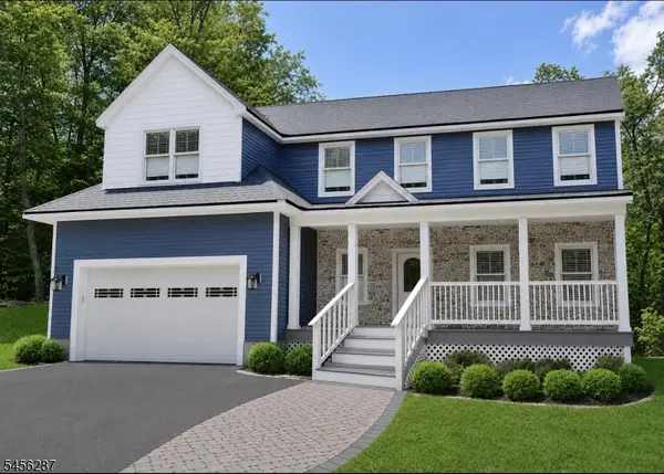 88 Mathews Ave, Riverdale Boro, NJ 07457