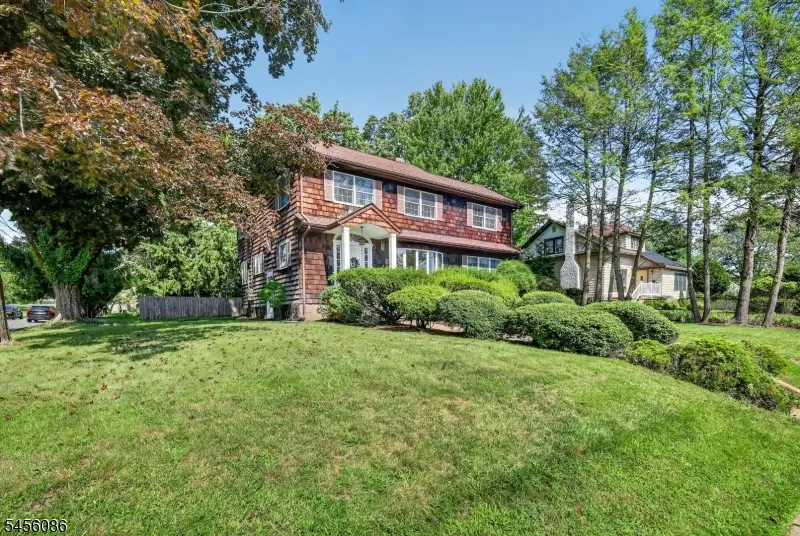484 Godwin Ave, Midland Park, NJ 07432 - #3