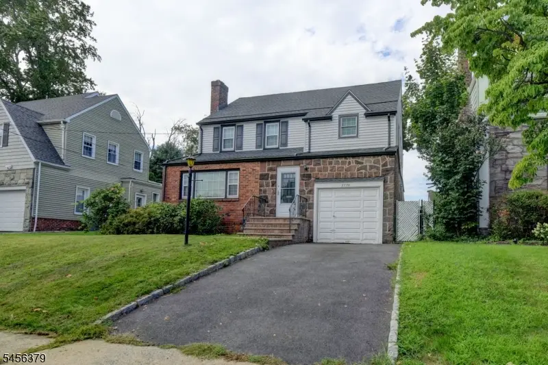 2758 Larchmont Rd, Union, NJ 07083 - #3