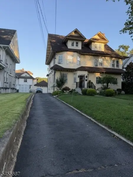 1007 W 8th St, Plainfield, NJ 07063 - #3