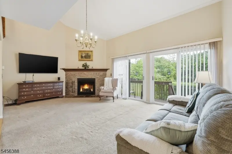 10 Oriole Ter, Hampton, NJ 07860 - #2