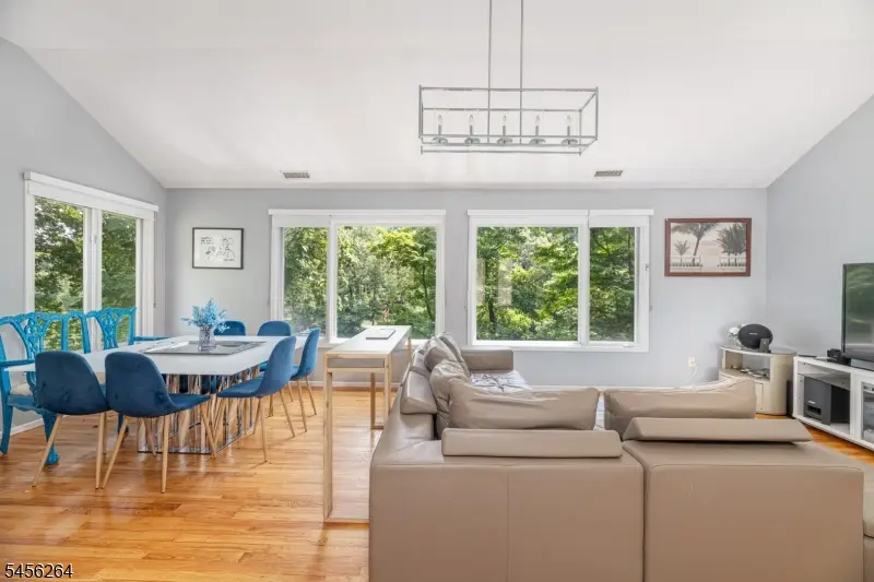 42 W Shore Dr, Vernon, NJ 07462 - #3