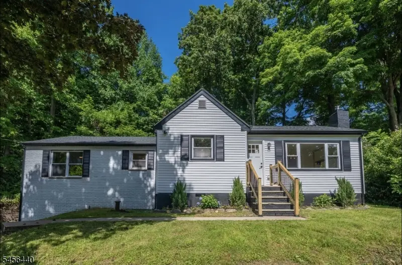 33 Orchard Dr, Vernon, NJ 07462 - #1