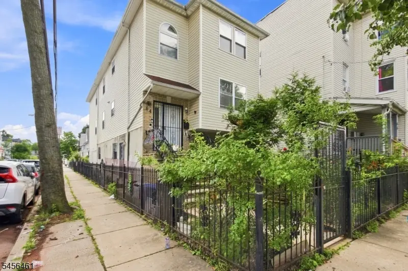 64 Fabyan Pl #2, Newark, NJ 07108 - #1