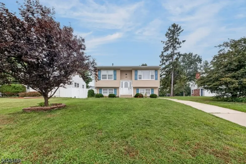 15 Barber Blvd, South Bound Brook, NJ 08880 - #1