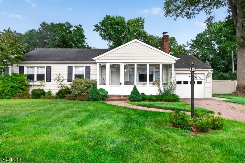 870 Crescent Dr, Rahway, NJ 07065 - #1