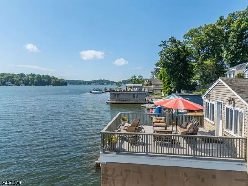 320 Lakeside Ave, Hopatcong, NJ 07821 - #2