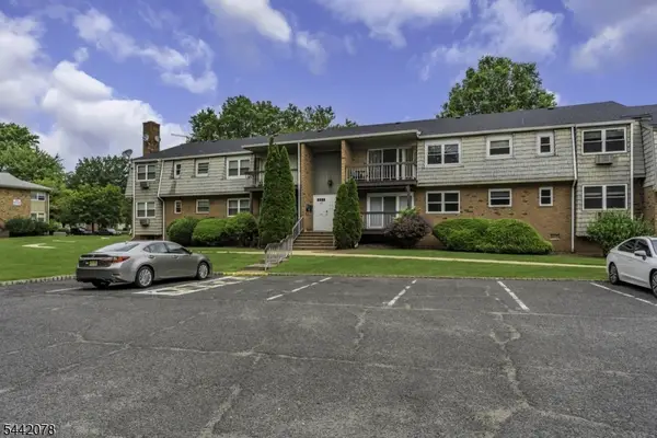 514 Andria Ave #165, Hillsborough Twp., NJ 08844