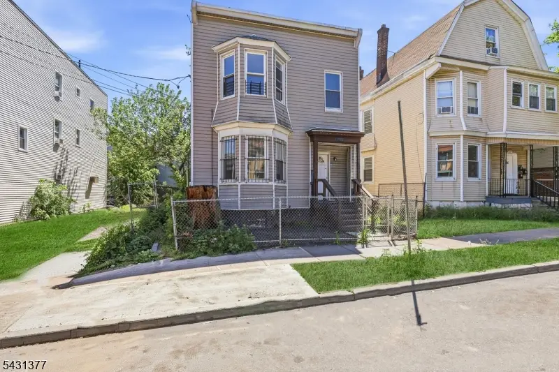 184 W Runyon St, Newark, NJ 07108 - #3