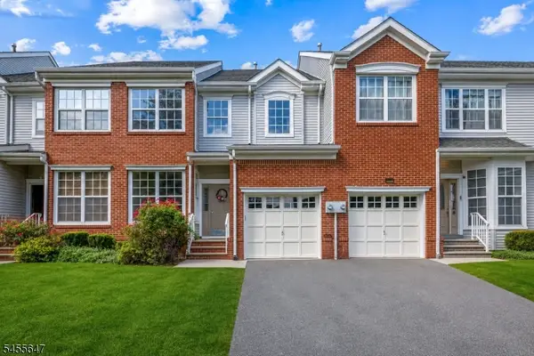 33 Gordon Circle, Parsippany-Troy Hills Twp., NJ 07054