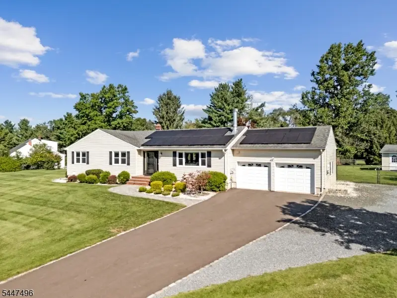 907 Rolling Hills Ln, Neshanic Station, NJ 08853 - #2