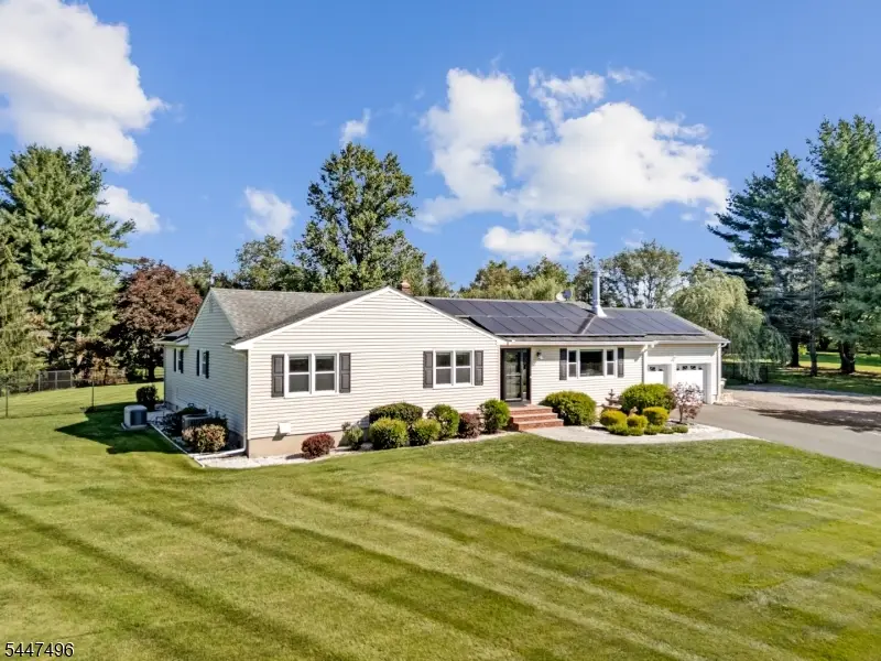 907 Rolling Hills Ln, Neshanic Station, NJ 08853 - #3