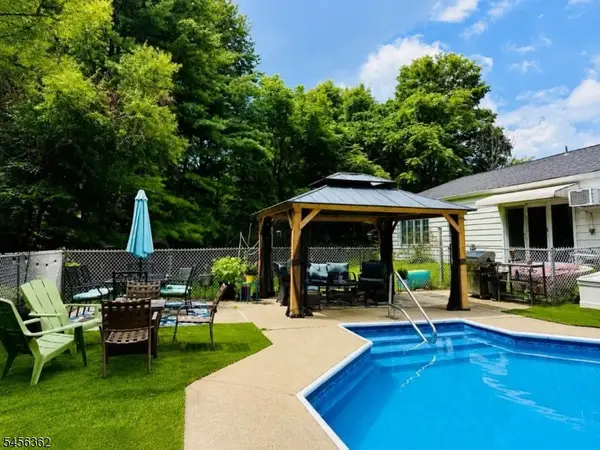 84 Lake Wallkill Rd, Vernon Twp., NJ 07462