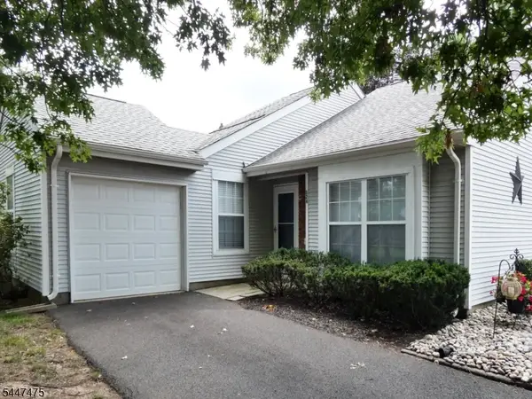 124 Winchester Way, Franklin Twp., NJ 08873