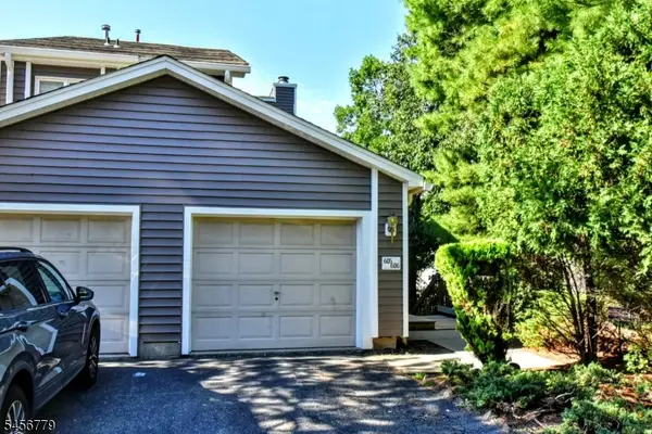 606 Skyline Dr, Haledon Boro, NJ 07508