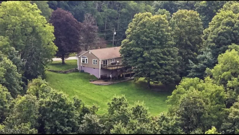 37 Central School Rd, Wantage, NJ 07461 - #1