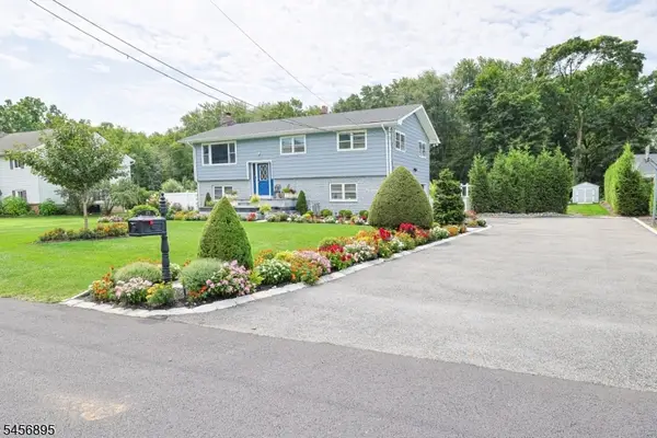 17 Corwin St, Roxbury Twp., NJ 07847