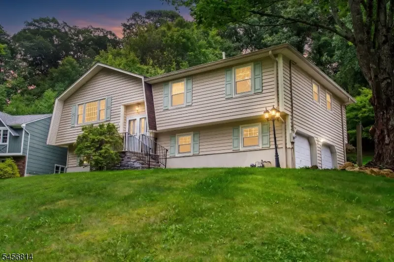 14 Seneca Trl, Randolph, NJ 07869 - #1