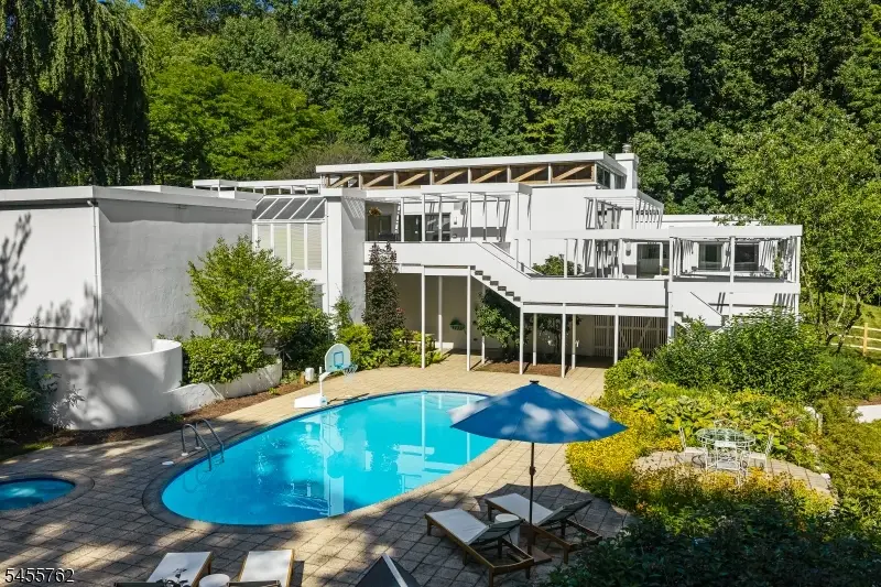 297 Hardscrabble Rd, Bernardsville, NJ 07924 - #2