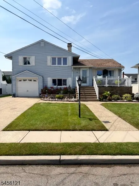 29 Capp St, Carteret, NJ 07008 - #2