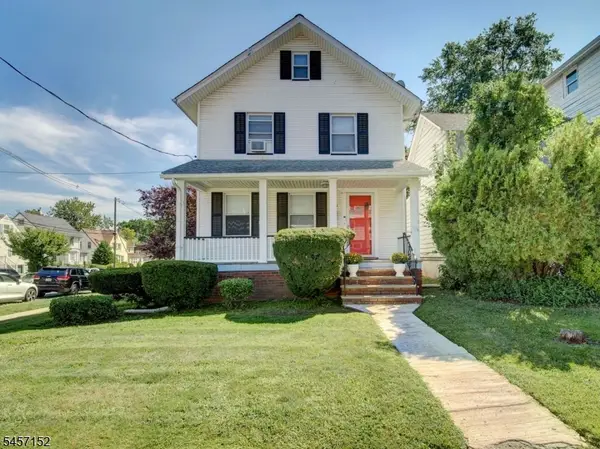 320 E 1st Ave, Roselle Boro, NJ 07203