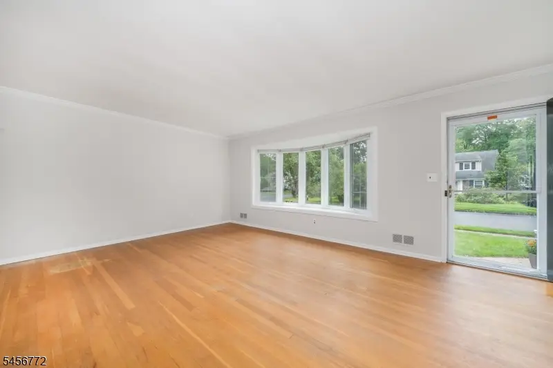 43 Roosevelt Ave, Chatham, NJ 07928 - #3