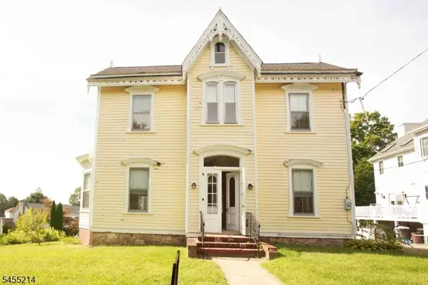 8 High St, Stanhope Boro, NJ 07874