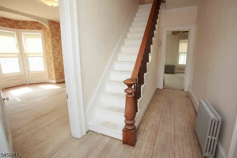 8 High St, Stanhope, NJ 07874 - #2