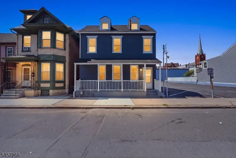 124 Sitgreaves St, Phillipsburg, NJ 08865 - #1