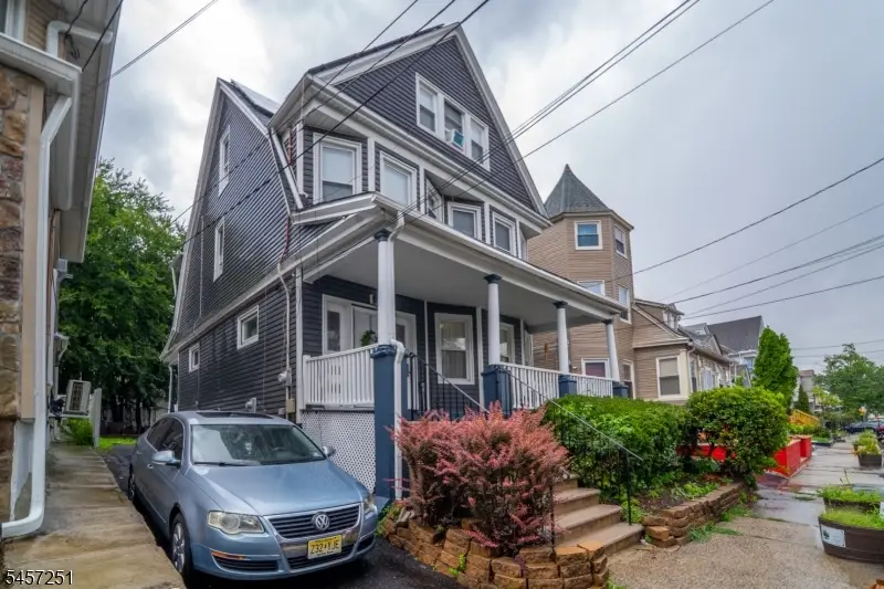 69 Oakland Ter, Newark, NJ 07106 - #3