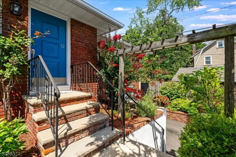 12 Francis Pl, Montclair, NJ 07042 - #3