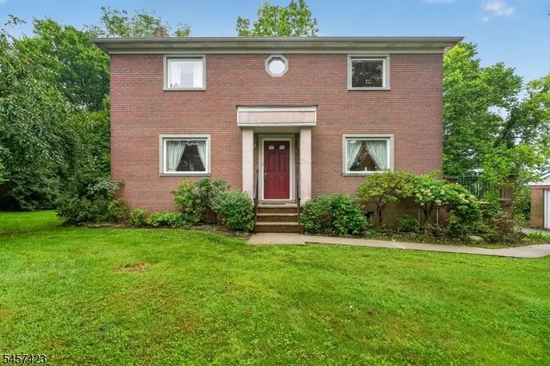 9 Woods Edge Ct, White, NJ 07823 - #1