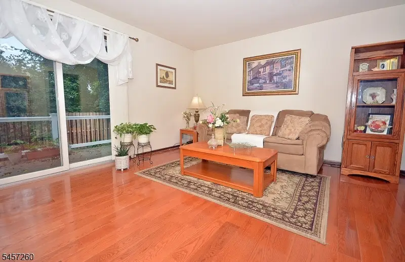 40 Giles Biondi Ct, Bound Brook, NJ 08805 - #3
