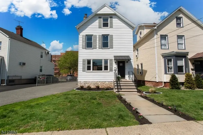 108 Thomas St, Watsessing, NJ 07003 - #2