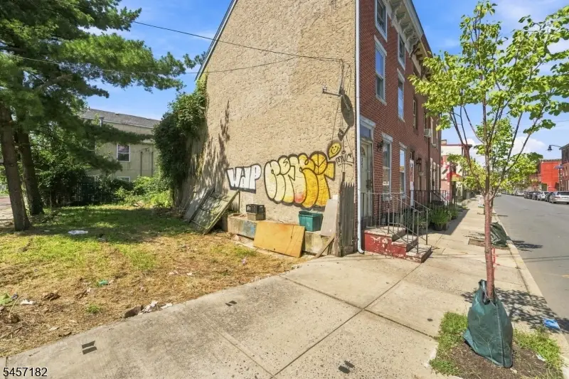 37 N Stockton St, Trenton, NJ 08618 - #3