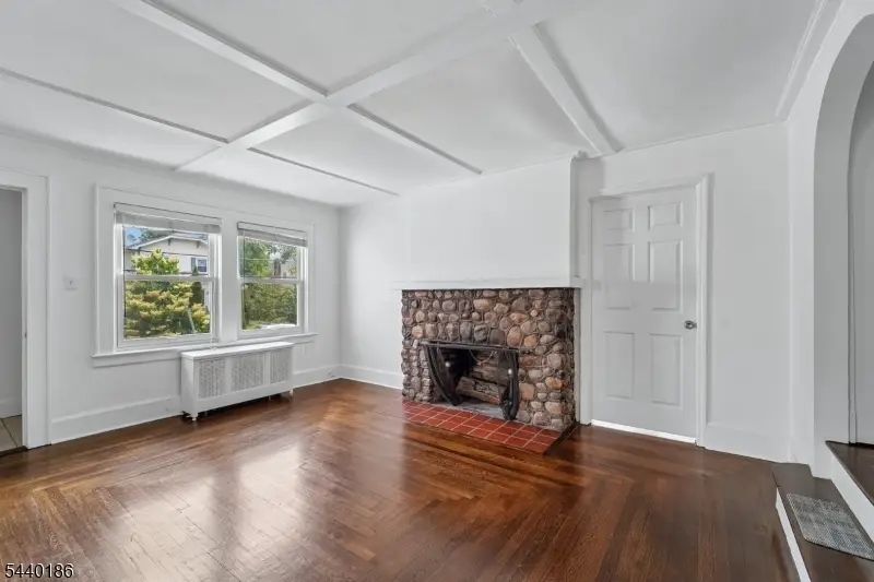 34 Cypress St, Millburn, NJ 07041 - #3
