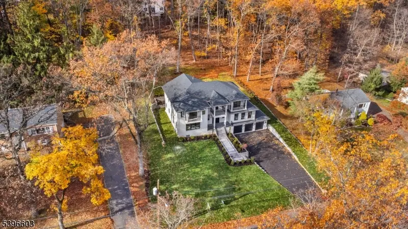 24 Cliffside Dr, Livingston, NJ 07039 - #3