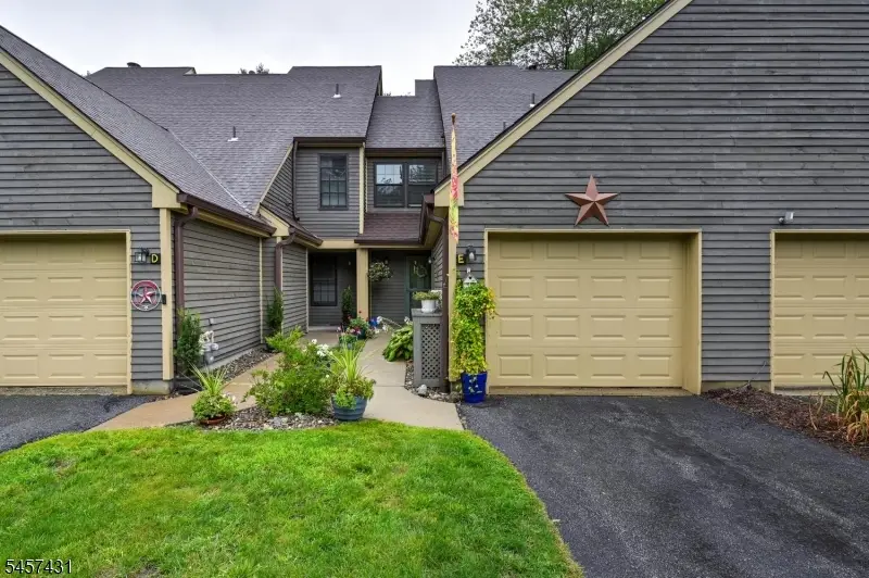 4E New Bedford Rd #E, West Milford, NJ 07480 - #1