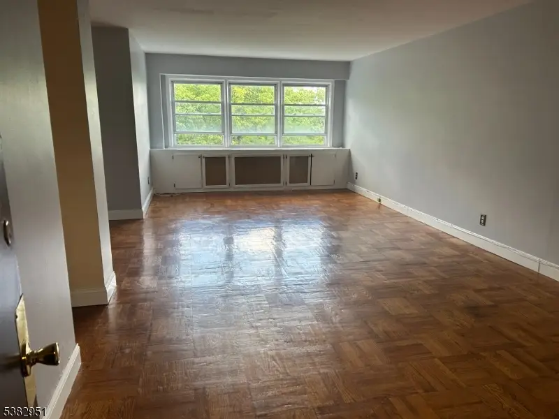415 Claremont Ave #6A, Montclair, NJ 07042 - #2